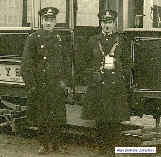 Edinburgh Corporation Tramways tram 272 and crew