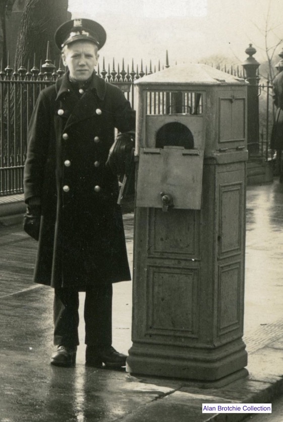 Edinburgh Corporation Tramways Points Boy