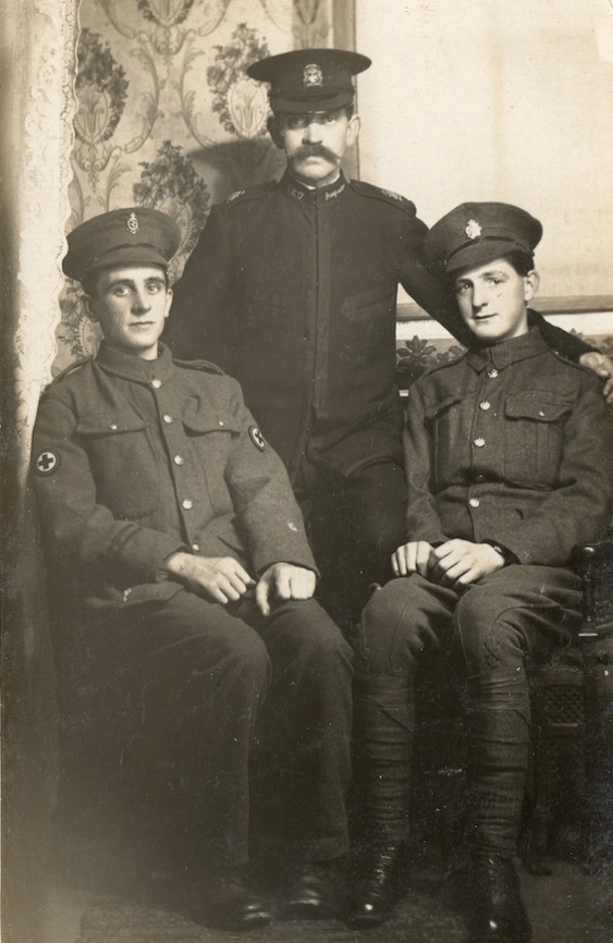 Cardiff Corporation Tramways Inspector with RAMC and Devonshire regiment Great War soldiers