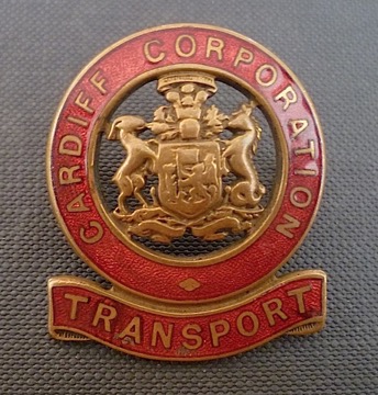 Cardiff Corporation Transport cap badge brass