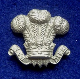 ErithCouncil Tramways cap badge