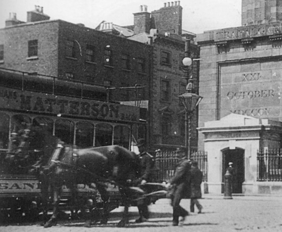 Dublin United Tramways horse tram crew at Nelson's Pillar