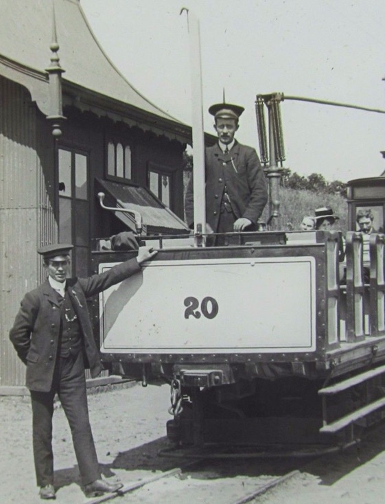 Giant's Causeway Tram No 20 and crew