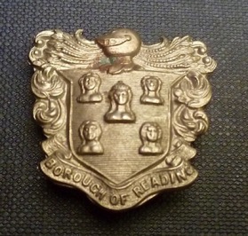 Reading Corporation Tramways cap badge nickel