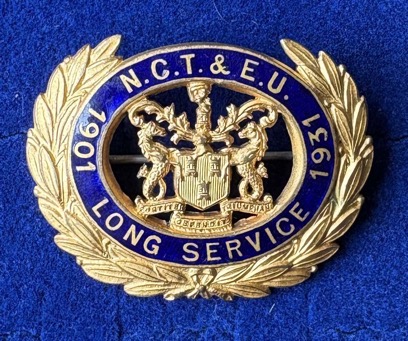 Newcastle Corporation Transport and Electricty Undertaking 30 years commemorative badge
