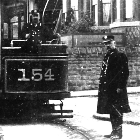 Sheffield Corporation Tramways tramcar 154 and inspector