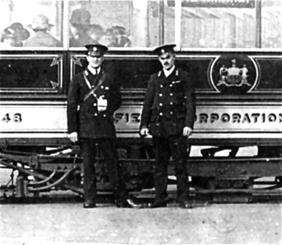Sheffield Corporation Tramways Tramcar No 48 and crew