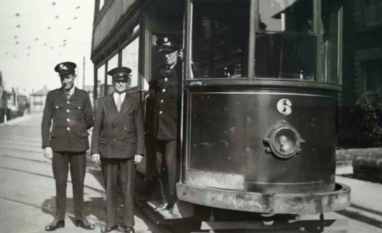Southampton Corporationmotormen, inspector and Tramcar No 6