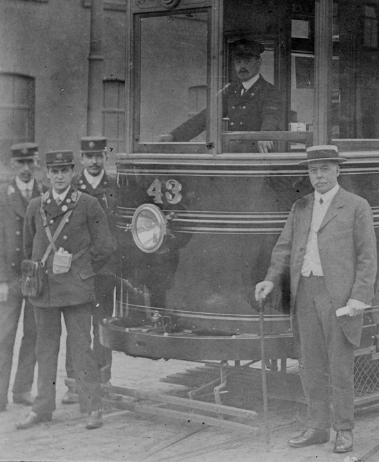 Burnley Corporation Tramways Tram No 43 and crew