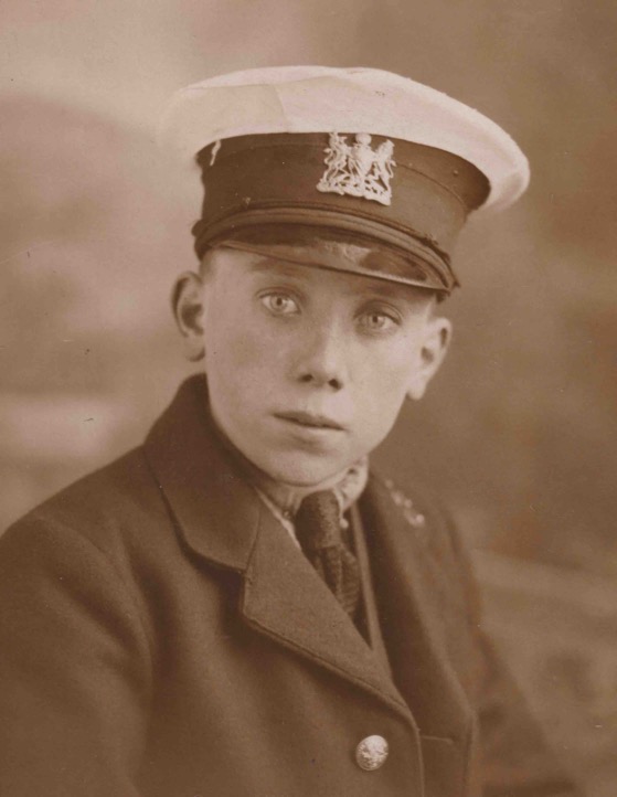Manchester Corporation Tramways Trolley boy or parcels boy 1929