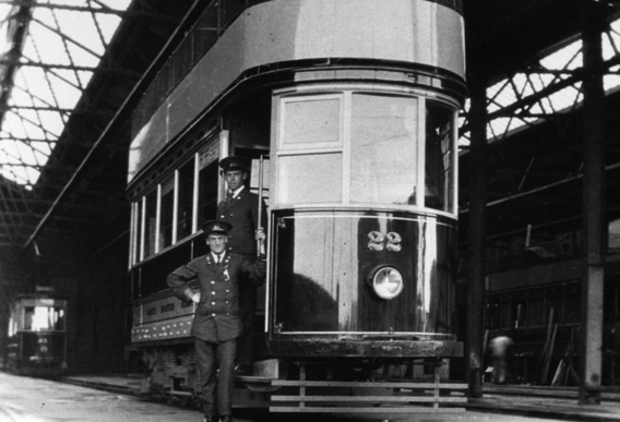 Isle of Thanet Electric Tramways tram No 22 and crew