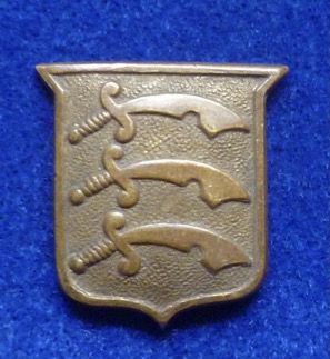 Leyton District Council Tramways cap and collar badge.