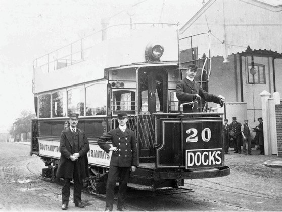Southampton Corporation Tramways No 20 and crew