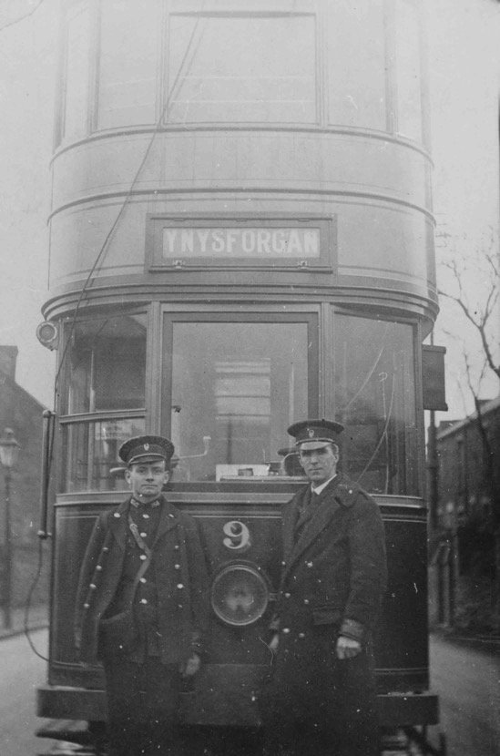 Swansea Tramways Tram No 9 annd crew 1918